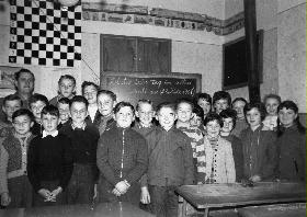 Letzter Schultag in der alten Schule 28.3.61.jpg