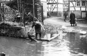 Mühlgraben in der Brückenstraße 1932.jpg